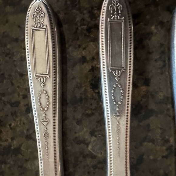 4, 1921 Grosvenor “Community” Oneida SilverPlate Knives - Great condition - Picture 2 of 12